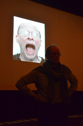 Foto Thomas Härdelin: Lars Lambert håller föredrag på Slottsbiografen 2012-08-22